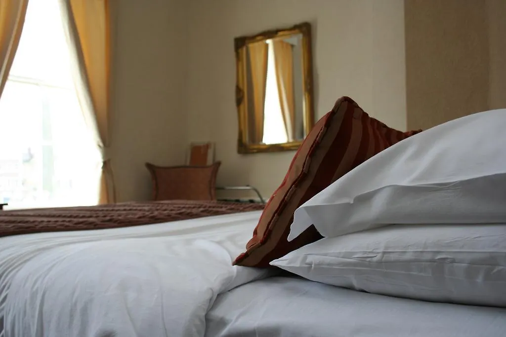 هاروغايت Grants Hotel 3*,